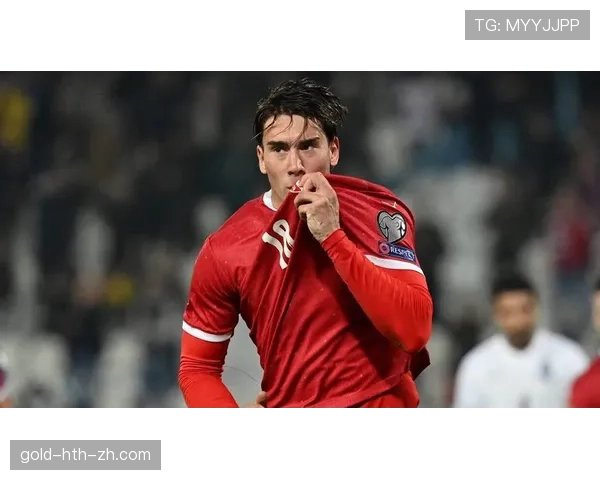 弗拉霍维奇尤文生涯为何难现稳定输出：能力断点还是体系不适？